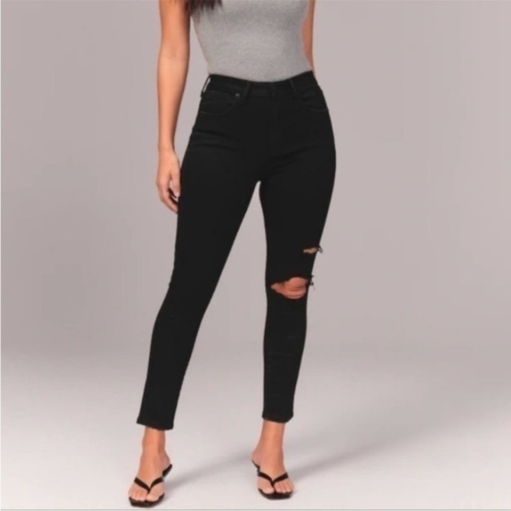 Abercrombie & Fitch Black Distressed Skinny Jeans